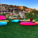 Mahperi Cappadocia Cave Hotel 2*