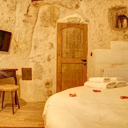 Mahperi Cappadocia Cave Hotel 2*