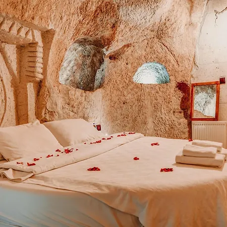 Mahperi Cappadocia Cave Невшехир