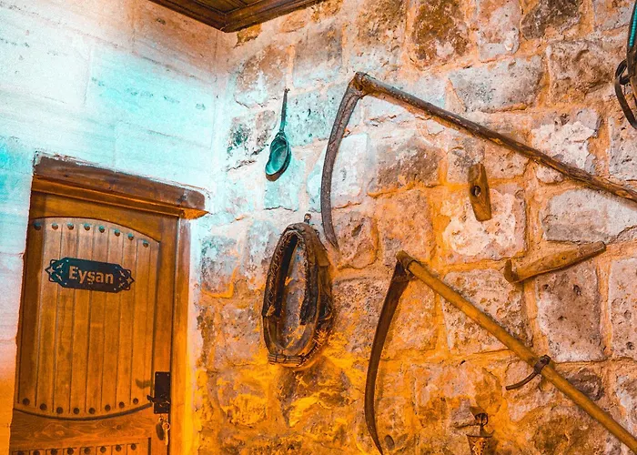 Mahperi Cappadocia Cave Hotel 2*