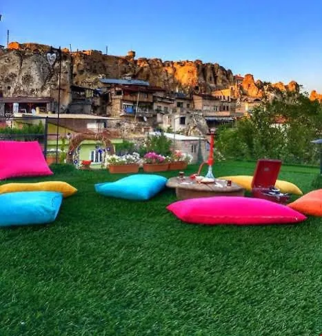 Mahperi Cappadocia Cave Hotel 2*